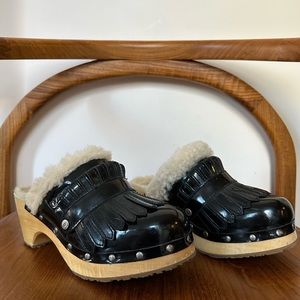 UGG Black leather fur clogs wooden heel women’s 7